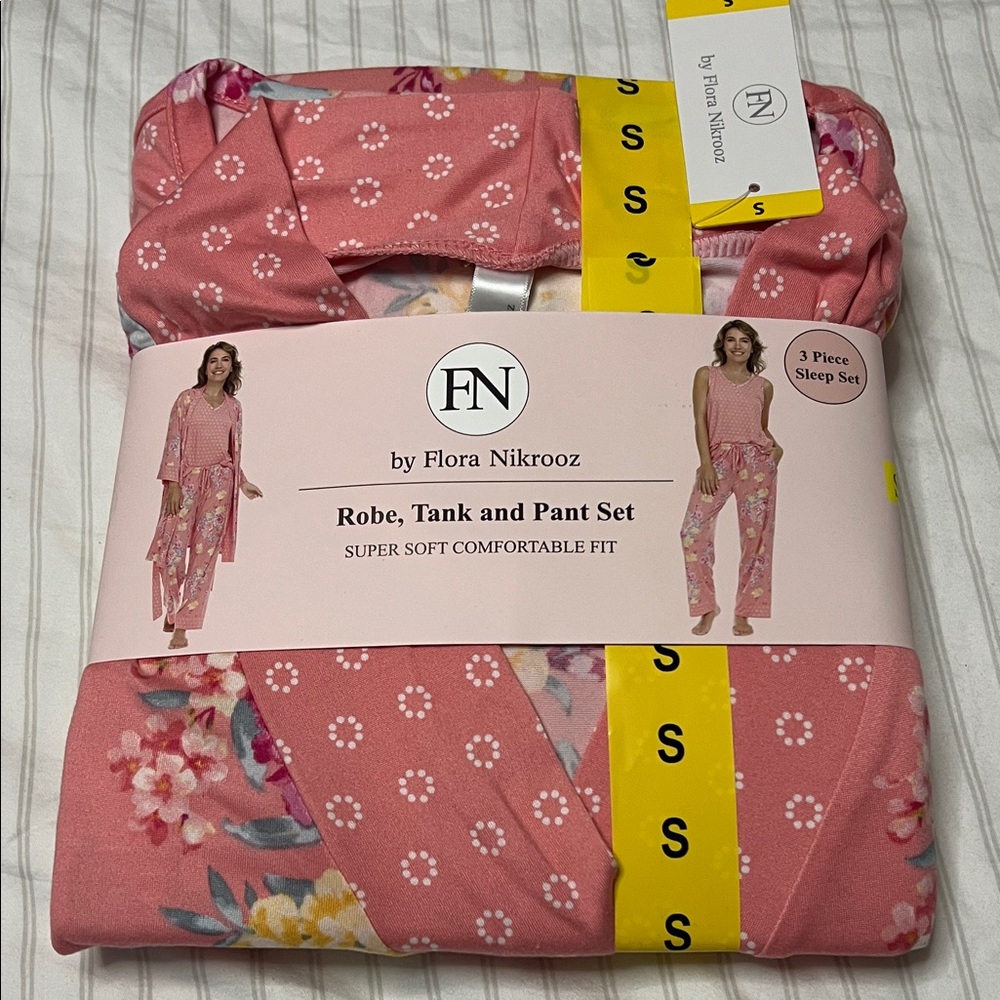 Flora Nikrooz Coral Floral Sleep Set